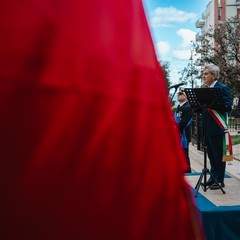 4 novembre, la commemorazione al Monumento ai Caduti