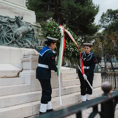 4 novembre, la commemorazione al Monumento ai Caduti