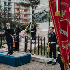 4 novembre, la commemorazione al Monumento ai Caduti