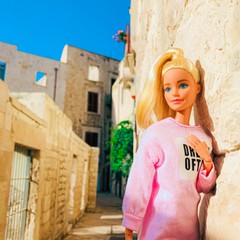 Barbie in Town Molfetta centro storico Puglia x