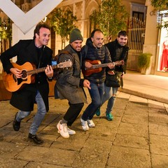 "Vieni a Molfetta": il DUC promuove il commercio locale con la Rimbamband - Credits Cosmo De Pinto