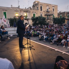 Minervini in Piazza Paradiso