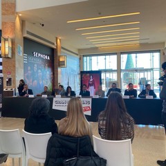 Presentazione di Nico al Gran Shopping