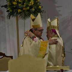 Il Palazzetto di Andria si fa Cattedrale per l'abbraccio al nuovo Vescovo Basile