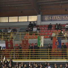 Il Palazzetto di Andria si fa Cattedrale per l'abbraccio al nuovo Vescovo Basile