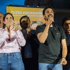 Elly Schlein a Molfetta con Manuel Minervini