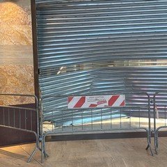 Furto con auto nel gran shopping Molfetta