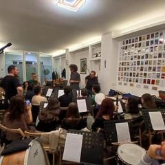 Banda Santa Cecilia di Molfetta torna a suonare con Caparezza