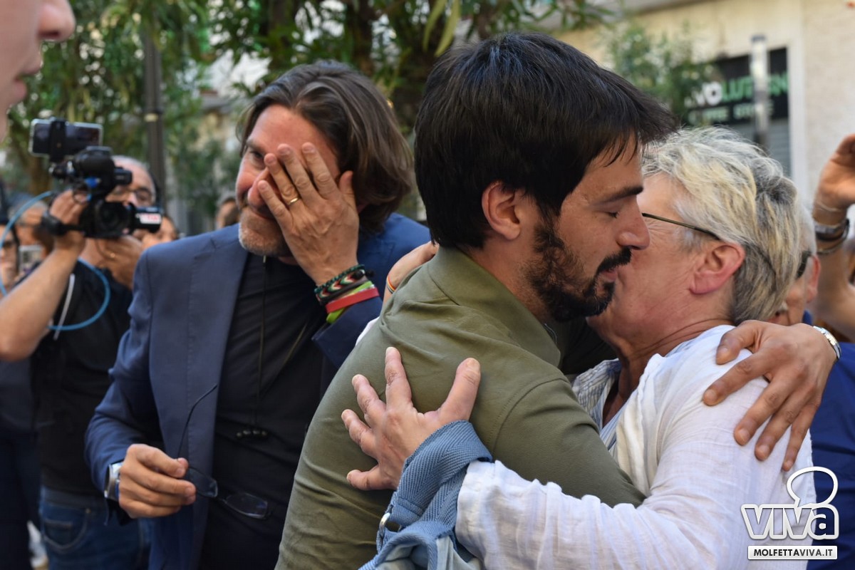 Ballottaggio, vince Manuel Minervini: sarà lui il nuovo Sindaco di Molfetta - FOTO
