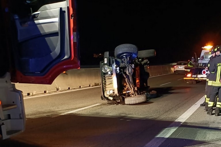 L'incidente stradale avvenuto sulla strada statale 16 bis