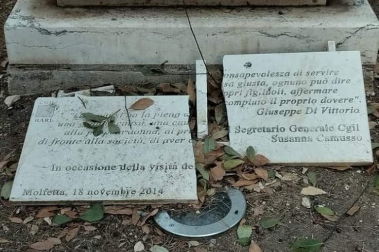 Vandalismo statua Giuseppe Di Vittorio