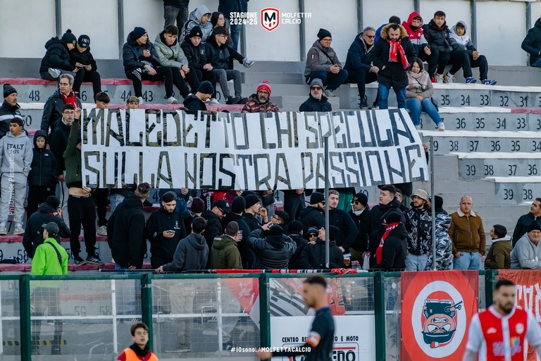 Molfetta Calcio (Ph: Davide Pischettola)