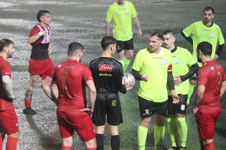 Fulgor-Real Molfetta sospesa