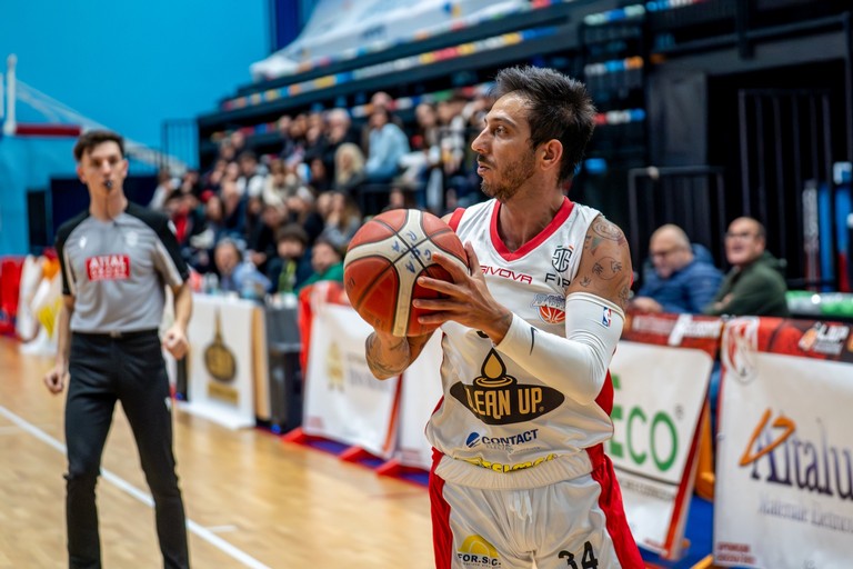 Clean Up Molfetta in casa con Brindisi: si gioca stasera al PalaPoli