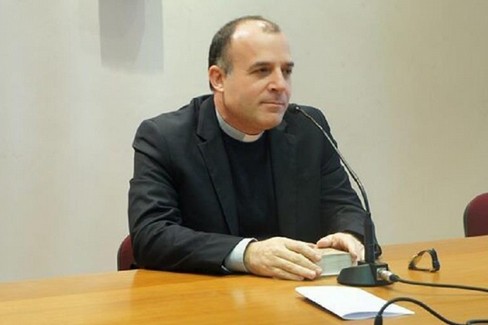 don Panzetta (foto sitoweb Diocesi Molfetta)