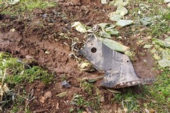 Molfetta, auto finisce in un fondo agricolo. I proprietari: «Situazione pericolosa, si intervenga»