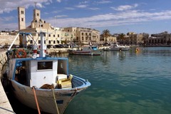 Caro gasolio, tre milioni di euro per le marinerie in Puglia. Ok dalla Regione