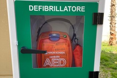 Un nuovo defibrillatore h24 a Molfetta. Donazione di un anonimo