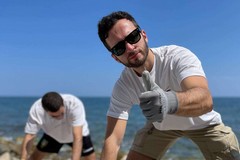 Prosegue l'attività di 2hands Molfetta per pulire le spiagge dalla sporcizia