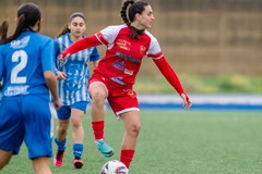 La Molfetta Calcio femminile oggi in campo con il lutto al braccio per Davide Farinola