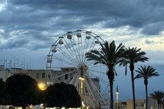 Legambiente contro la ruota panoramica a Molfetta: «Toglie identità al porto»