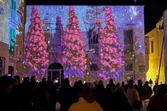 "Incanto di Natale" illumina piazza Municipio: questa sera l’ultimo appuntamento