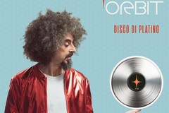 Caparezza macina record: “Orbit Orbit” conquista il disco di platino
