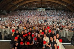 Caparezza riparte col botto: il tour 2026 debutta tra entusiasmo e sold out