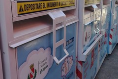 Nuovi cassonetti per gli indumenti usati: a Molfetta entra nel vivo il cambio del servizio