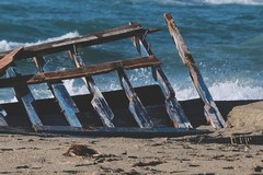 “Né a Cutro. Né altrove.” Rinascere ospita il libro che racconta la verità oltre i naufragi