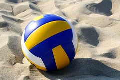 Un torneo di beach volley per animare l’estate