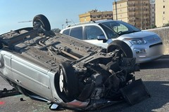 Incidente sulla SS16 a Molfetta, auto si ribalta: traffico rallentato in direzione Bari
