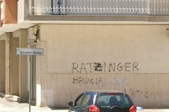 Da oltre dieci anni una scritta contro il Vaticano al Rione Paradiso: Pro Molfetta chiede di cancellarla