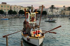 Corteo "Regina Martyrum" a Molfetta: l'arrivo dell'icona dal mare