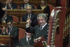 Concerto di Natale, il Maestro Muti "bacchetta" i senatori: «Spegnete il cellulare»