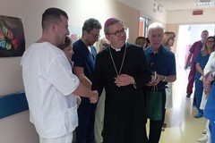 Il nuovo vescovo Mons. Basile in visita all'Ospedale “Don Tonino Bello” di Molfetta