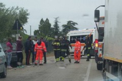 Brutto incidente sulla Molfetta-Terlizzi: ambulanze, carabinieri e Vigili del Fuoco sul posto