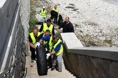 Inizia ufficialmente oggi il piano di pulizia delle spiagge di Molfetta (FOTO)