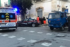 Caccia a un'auto, Carabinieri di Molfetta si schiantano. Feriti due militari