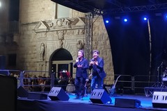 A Piazza Municipio le risate con Toti e Tata per chiudere Molfetta All Inclusive