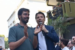 Giuseppe Conte a Molfetta con Manuel Minervini: «Volto del rinnovamento»