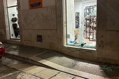 Spaccate, è allarme in centro: ladri in azione a DS Sport