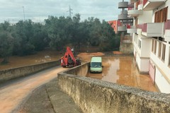 Molfetta dopo il maltempo di giovedì: idrovora in azione tra via Berlinguer e via Ungaretti