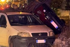 Incidente sulla Molfetta-Terlizzi, auto si ribalta: paura per una donna incinta