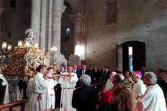 La Visita Pastorale di Monsignor Cornacchia arriva nel Duomo di Molfetta