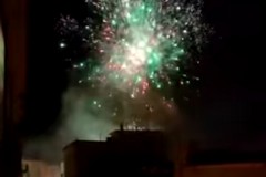 Ancora fuochi d'artificio a Molfetta, residenti esasperati: «Nessuno interviene»