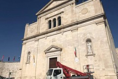Iniziate stamattina le operazioni di montaggio delle luminarie in Basilica