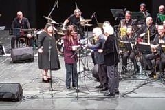 50 anni della Jazz Studio Orchestra: targa del sindaco Leccese a Pietro Centrone