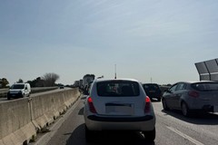 Tamponamento sulla SS16 all'altezza di Molfetta: lunghe code