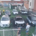 Incendio nell'atrio della rivendita di auto Real Cars, danni a cinque veicoli